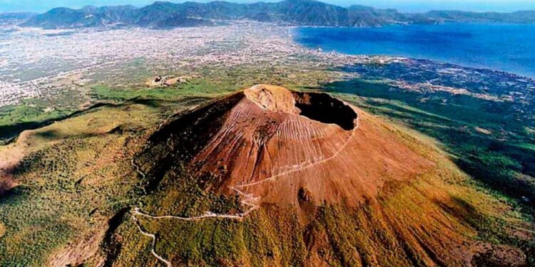 Un terremoto de magnitud 3 sacude la zona del volcán Vesubio en Italia || Aunque no hubo daños autoridades encienden las alarmas