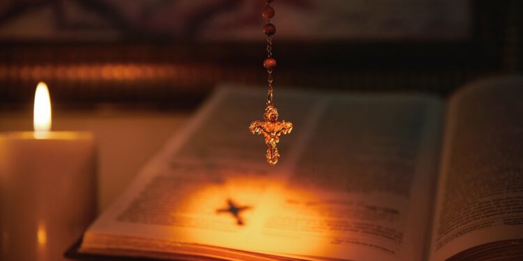 ¡Sábado de Gloria! Vigilia Pascual ¿Qué significado tiene?