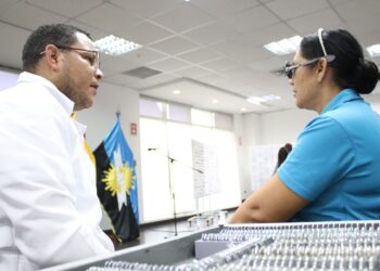 1×10 Atiende a más de 200 pacientes en jornada de optometria (+Zulia)