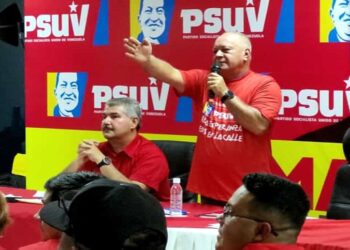 Diosdado Cabello propone buscar un plan para darle mayor atención al Pueblo del Sur del Lago
