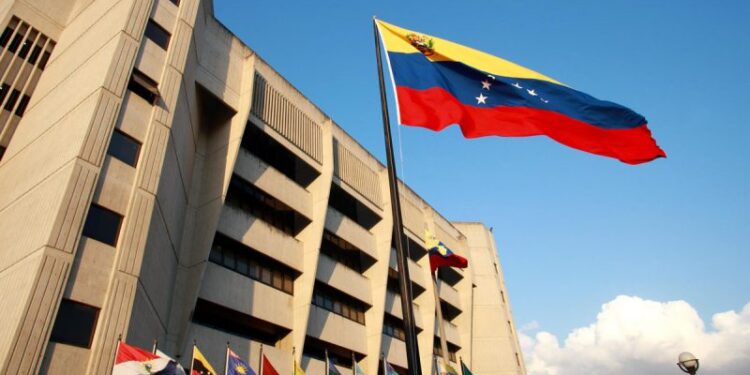 TSJ: Habrá consecuencias para quienes no entreguen las actas