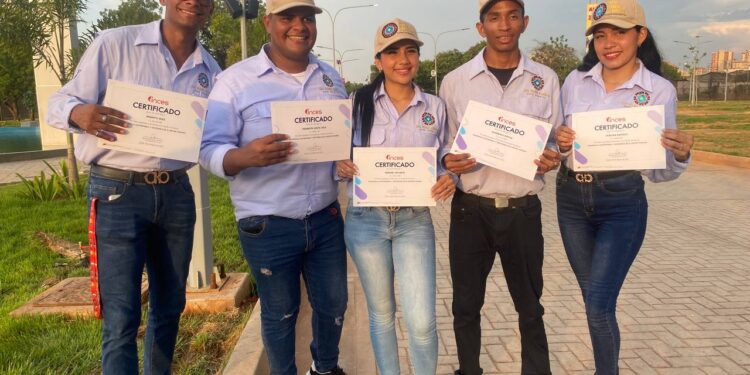 Inces certificó a 35 Guías del Parque Monumental Ana María Campos y recreadores