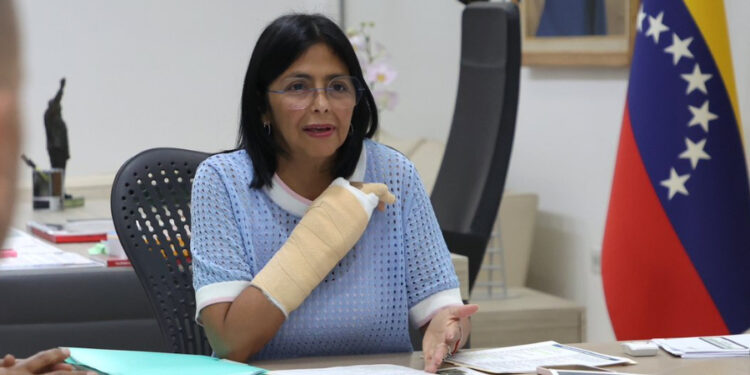 Delcy Rodríguez: Venezuela recibe 30 millones de ataques cibernéticos por minuto