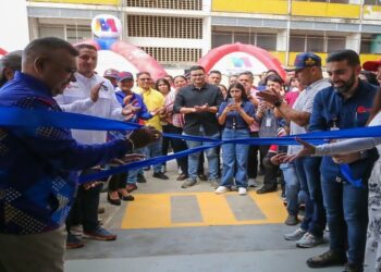 Reverol reinaugura comedor de Corpozulia ¡Brindando espacios para la fuerza trabajadora!