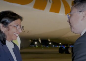 ¡Fortaleciendo alianzas estratégicas! Vicepresidenta Delcy Rodríguez llega a Vietnam