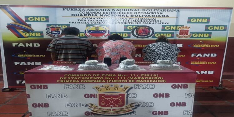 En Maracaibo la GNB efectuó la aprehensión de un hombre y dos mujeres con drogas