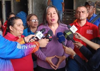MPPE inicia en el Zulia entrega de combo alimentario a docentes (+VIDEO)