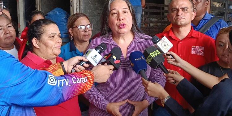 MPPE inicia en el Zulia entrega de combo alimentario a docentes (+VIDEO)