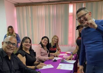 Trabajadores del Inces Zulia reciben titularidad y ascenso de cargo (+FOTOS)