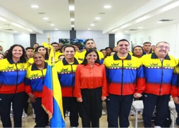 Vicepresidenta Delcy Rodríguez abanderó delegación venezolana para Juegos Bicentenario Ayacucho 2024