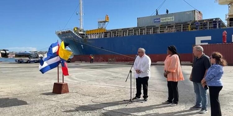 Cuba cuenta con ayuda humanitaria enviada desde Venezuela