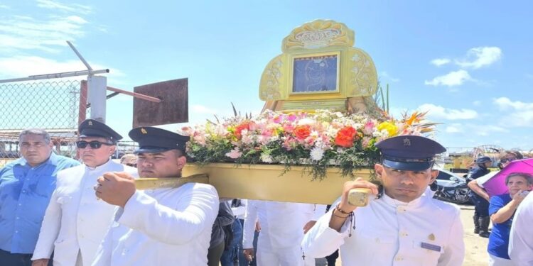¡Recorrido lacustre! La Chinita visita los municipios Lagunillas, Valmore Rodríguez y Simón Bolívar 