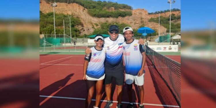 Medalla de bronce para Hernán y Fabiana Gamboa en Tenis en los Juegos Deportivos Nacionales Juveniles 2024