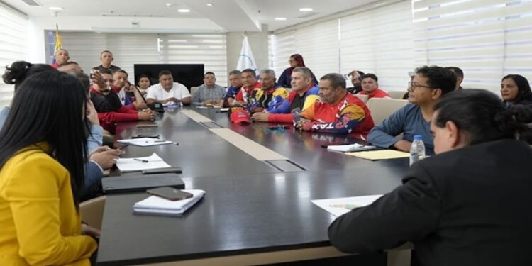 Sindicato Nacional de Motorizados sostuvo encuentro con ministro Alex Saab