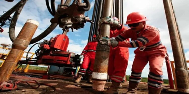 Pdvsa trabaja en el reajuste de sus áreas operacionales