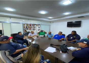 Alcalde Alenis Guerrero: Se organiza a los mototaxistas para redefinir reubicación de paradas