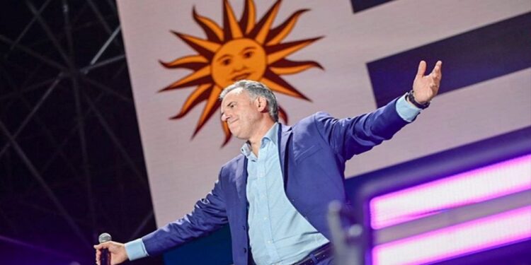 Presidente Maduro felicita a Yamandú Orsí y por la exitosa jornada electoral en Uruguay