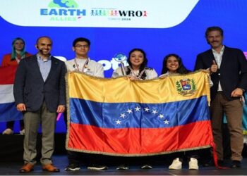Delegación venezolana gana primer lugar en la Olimpiada Mundial de Robótica