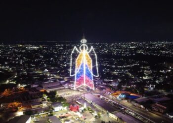 En edición 51 Corpoelec hace brillar el cielo con el Ángel de Amparo
