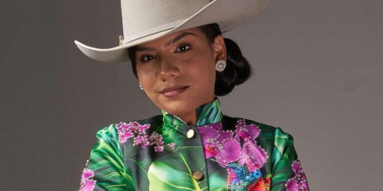 Emily Galaviz le responde a quienes critican su gira en EEUU