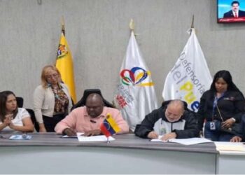 Suscriben acuerdo de formación Movimiento por la Paz y la Vida y Defensoría del Pueblo