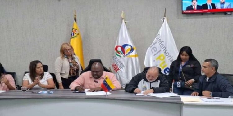 Suscriben acuerdo de formación Movimiento por la Paz y la Vida y Defensoría del Pueblo