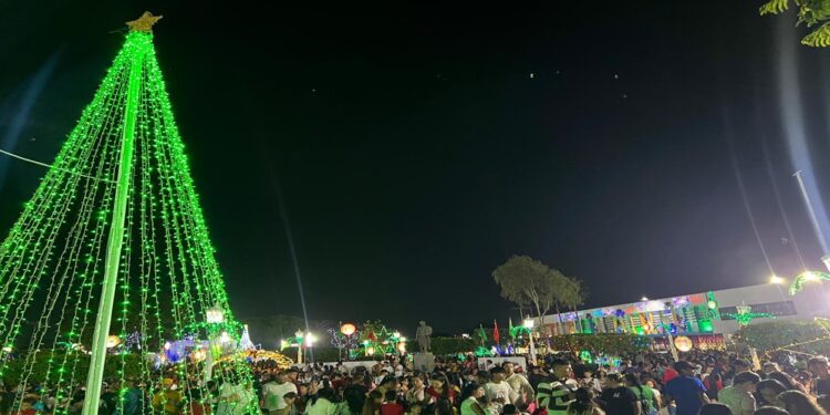 Se encendió La Navidad en el municipio Santa Rita (+Fotos)