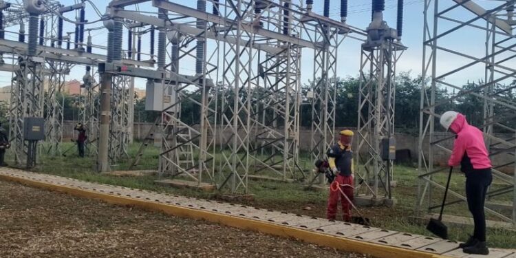 Atendidas 17 instalaciones eléctricas en Zulia a través del Plan Pica y Poda