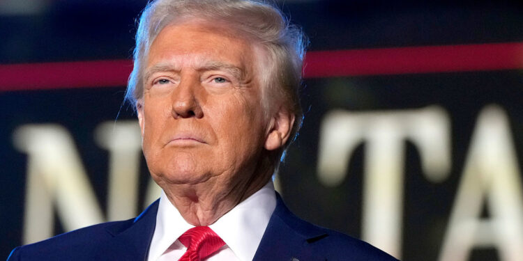 Trump impone aranceles del 25% a todos los productos colombianos y los aumentará al 50%
