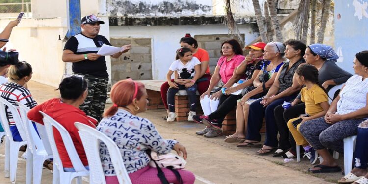 Poder popular del Zulia debate en asambleas comunitarias