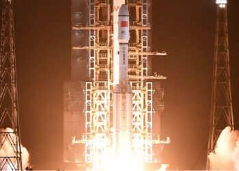 China prevé construir central eléctrica solar en el espacio