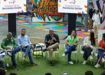 Esto dijo Héctor Rodríguez a movimientos sociales sobre los cargos y el poder
