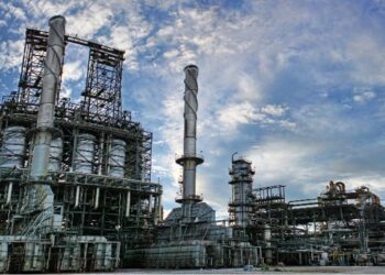 Vicepresidenta Delcy Rodríguez supervisa instalaciones del Complejo Petroquímico en Anzoátegui