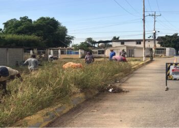 Labores de limpieza se ejecutan en el Corredor Vial Dr. Dilmo Hinestroza del municipio Santa Rita