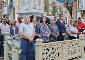 Zulia: Realizan misa para honrar al maestro en su día
