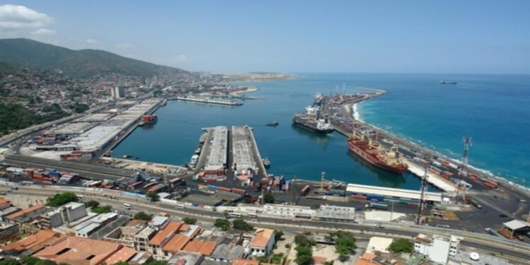 China fabricará equipos para la industria petrolera en la ZEE de La Guaira