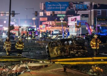 Avión sanitario se estrella en zona residencial de Filadelfia ¡Mueren seis mexicanos!