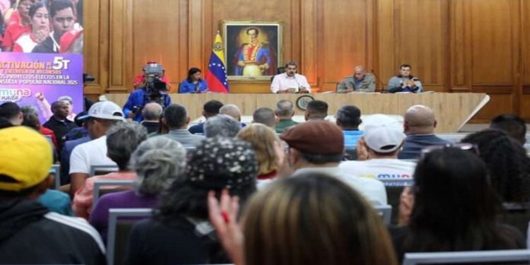 Comuneros de Cabimas recibieron recursos para la ejecución de sus proyectos