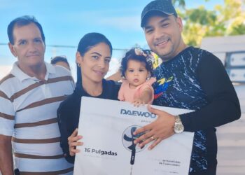 Kit de operación se otorgó a beneficiaria en la Cañada de Urdaneta (+ZULIA)
