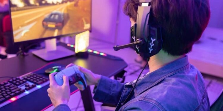 ¡Advertencia a los aficionados! OMS lanza estándares para proteger la audición de los gamers