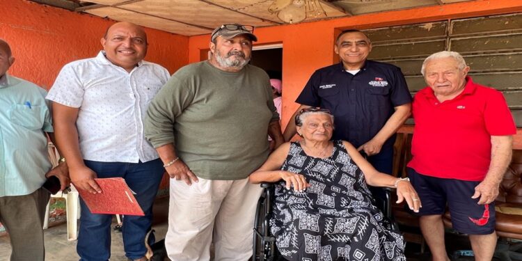Alcalde Alenis Guerrero sigue con la entrega de equipos ortopédicos en el municipio Santa Rita