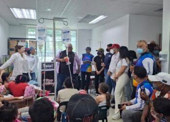 La casita azul se llenó de bendiciones