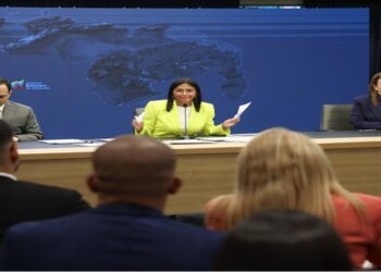Delcy Rodríguez denunció que la ExxonMobil pagó para que sacaran a Chevron de Venezuela