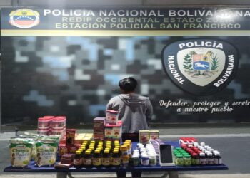 PNB detiene mujer por presunta comercialización ilegal de medicamentos