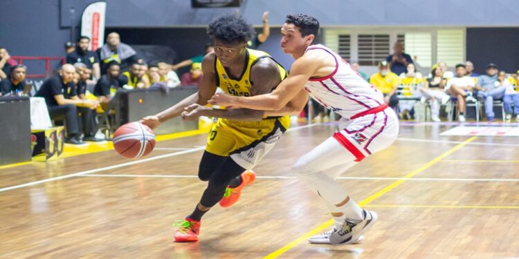¡Victoria 100-68! Barrida con el sello de "Tapipa" Duarte