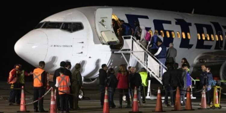 Hoy jueves #20Mar llegan más de 300 migrantes venezolanos procedentes de México