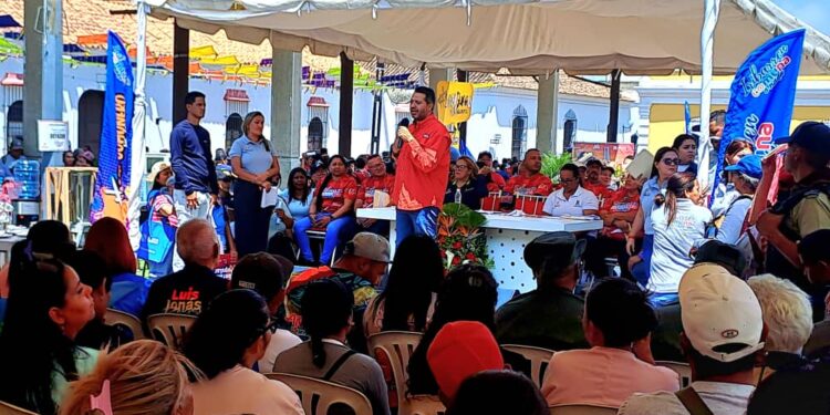 En Barquisimeto: 25 millones de bolívares ejecutó el Alcalde Luis Jonás Reyes en financiamiento a Comunas