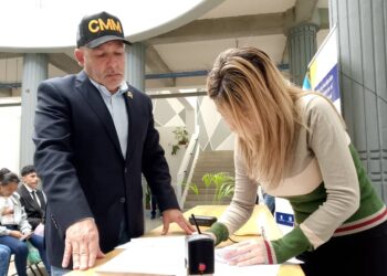 Contralor municipal impugna ante el CNE lista de candidatos de Manuel Rosales (+MARACAIBO)