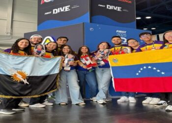 Delegación Zuliana de Robótica galardonados en Campeonato de Robótica en Houston Texas