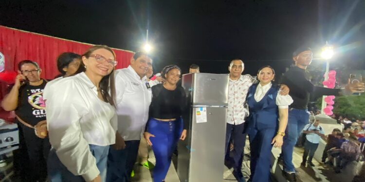 Municipio Santa Rita: Alcalde Alenis Guerrero agasajó a las madres con majestuoso evento
